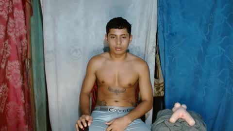 lil_condor_baby online show from September 24, 2:07 am