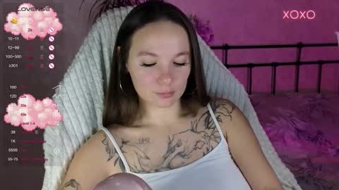 little moon online show from November 18, 2:03 am