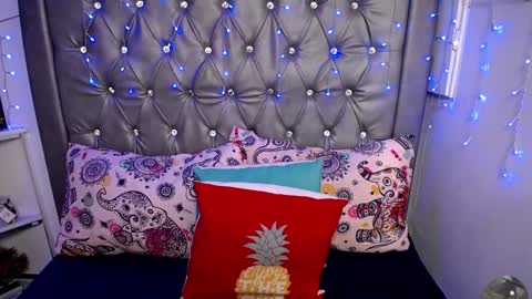   online show from January 30, 5:17 pm