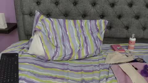 Lilasuni online show from December 14, 8:51 pm