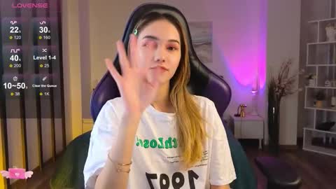 Hi im Yuki online show from November 13, 11:13 am