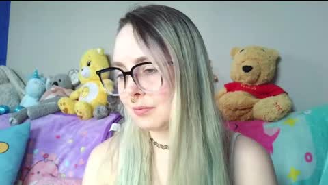 emily ryanson online show from April 6, 9:05 pm