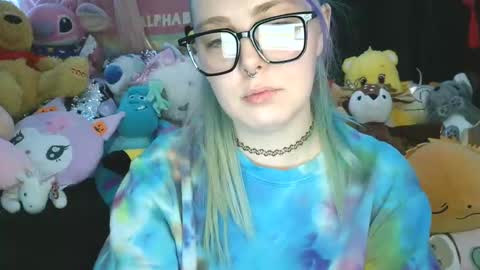 Snapshot of lilemmy1999 chatting on December 4, 4:54 pm emily ryanson online show from December 4, 4:54 pm