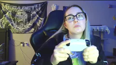 emily ryanson online show from April 21, 1:42 am