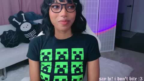 evie online show from November 4, 2:46 am