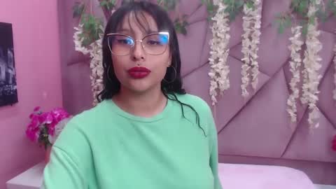 LILI CANDIES online show from September 30, 1:21 pm