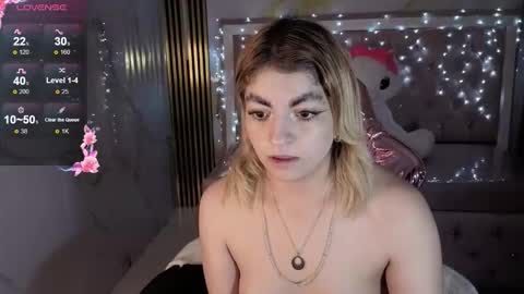 Lili online show from November 13, 3:31 am