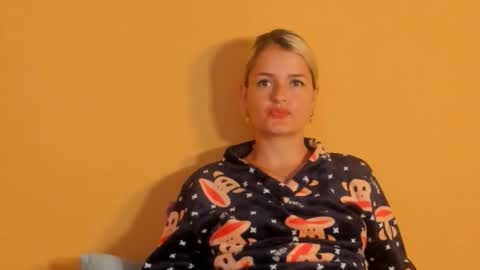 Lili online show from January 8, 9:42 pm