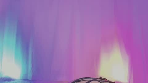 Lili online show from November 6, 3:04 pm