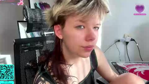 Lilian online show from February 22, 7:23 am