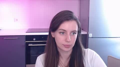 Lilu online show from June 13, 4:12 am