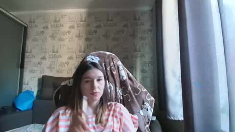 liliawoolf online show from June 28, 3:13 am
