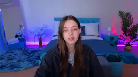 Lili Bakery online show from June 23, 3:36 am