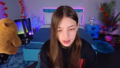 Lili Bakery online show from October 27, 1:49 am