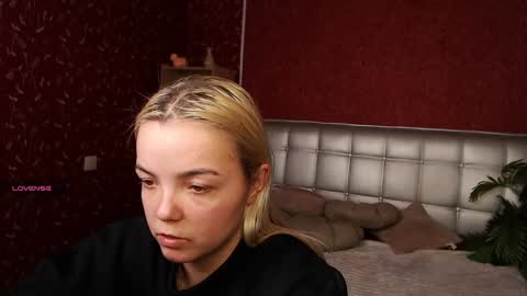 Lilie online show from February 9, 5:22 pm