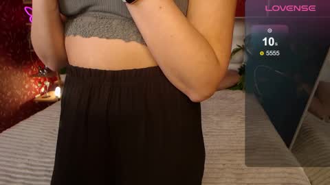 Lilie online show from March 5, 10:54 pm