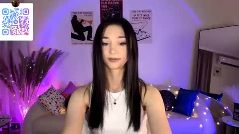Lina online show from July 2, 10:15 pm