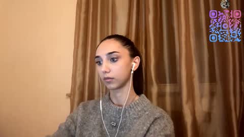 Snapshot of lilihalvorsen chatting on October 14, 10:35 pm Lina online show from October 14, 10:35 pm