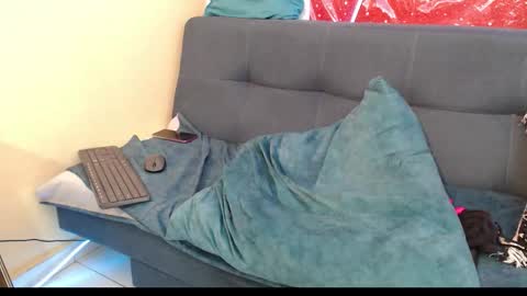 liliimilf online show from September 29, 11:59 pm