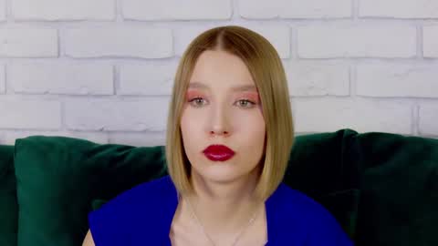 LiliLinn online show from February 24, 9:32 am