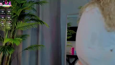 lililok101 online show from November 18, 2:47 am