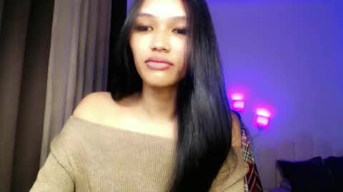 Chloe online show from April 22, 8:54 am