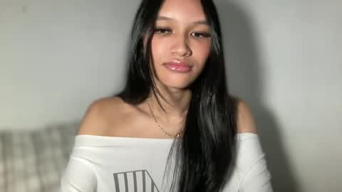 Chloe online show from July 8, 4:32 pm
