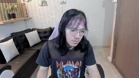 lilith  online show from March 14, 1:26 pm