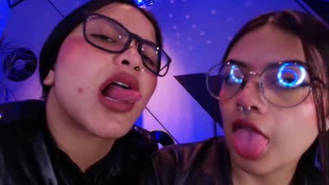 Lilith and Khloe  online show from October 22, 11:34 am