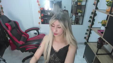 lilith cooper20 online show from September 13, 10:56 pm