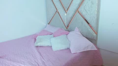 lili online show from September 11, 1:29 am