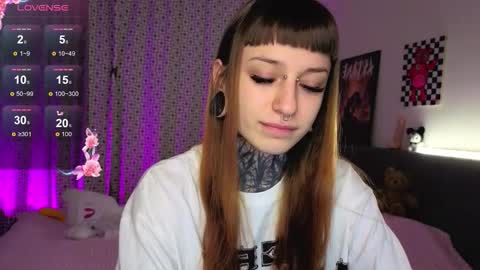 Snapshot of lilith_poison chatting on October 22, 7:26 pm lilith_poison online show from October 22, 7:26 pm