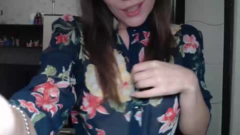 lilith small21 online show from October 8, 9:26 am