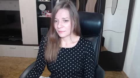 lilith small21 online show from September 24, 9:05 am