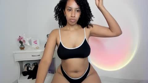 Alejandra  online show from April 12, 4:27 am