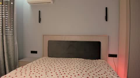       Chaerin online show from April 2, 5:09 pm