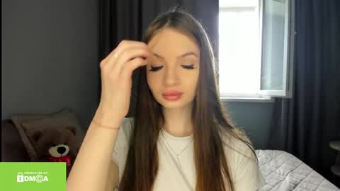 lillianfowler online show from June 7, 5:23 am