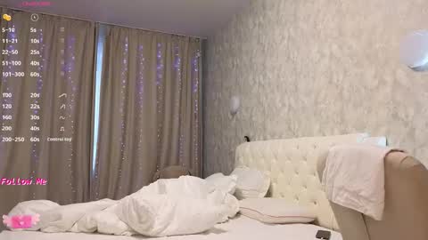 Lara Angel online show from December 21, 3:57 am