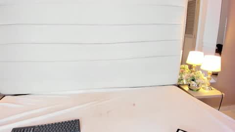 Lizeth follow me in my igimlilycute 3 online show from September 18, 4:16 am