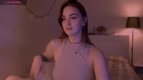 Snapshot of lillyfarey chatting on September 23, 8:04 pm LillyFarey online show from September 23, 8:04 pm