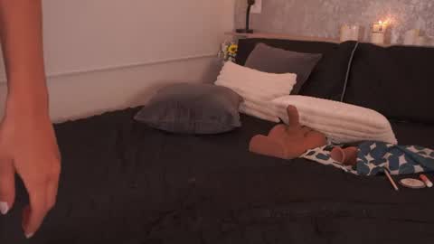 Lilly Thompson  online show from June 30, 10:40 pm