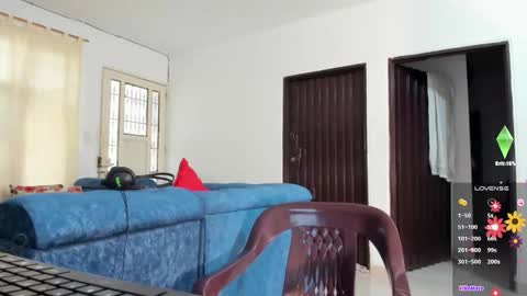 lilotoronto online show from November 11, 12:51 pm