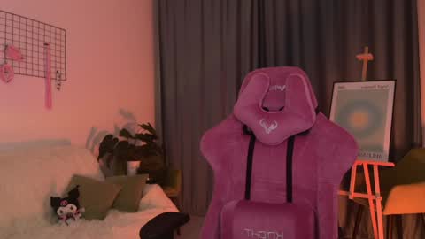 Snapshot of lilpresident chatting on January 10, 6:38 pm lilpresident online show from January 10, 6:38 pm