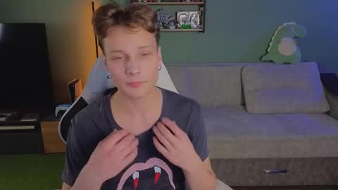 lilteddyboy online show from November 14, 5:26 pm