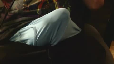 liltorobull online show from April 7, 6:15 am