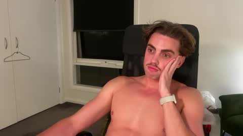 williambiggsxxx online show from December 7, 10:50 am