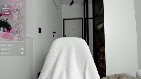 Snapshot of lily__love chatting on March 10, 8:34 pm LILY online show from March 10, 8:34 pm