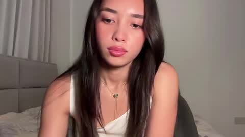 Lily online show from June 6, 8:37 pm