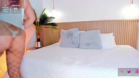 lily_cole27 online show from January 17, 11:41 am