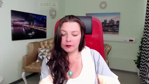 Lily online show from June 12, 5:28 am